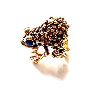 Gold Style Frog Ring Size 8 with Blue Sapphire Imitation Stones